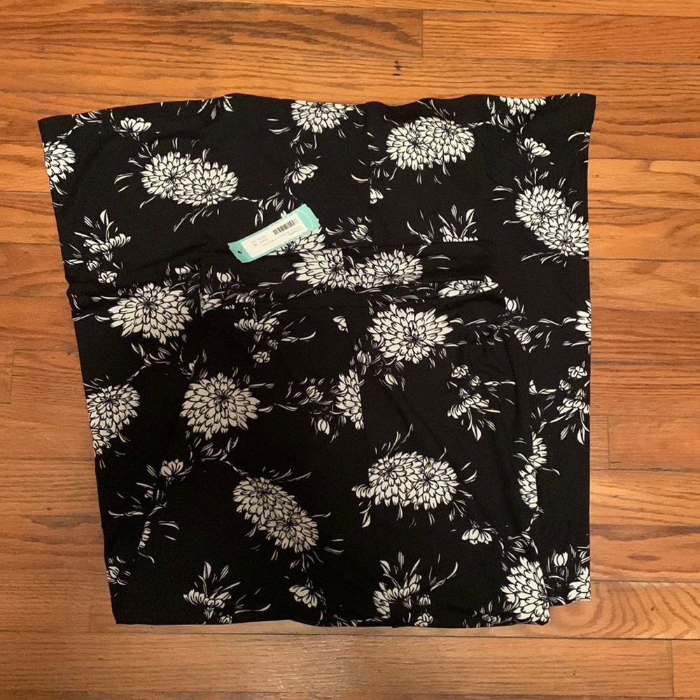 Loveappella Stitch Fix Maxi Skirt Made in the USA. NWT